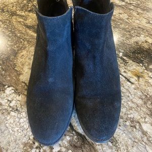 Black Booties.  Diba True. Size 9.5.  Gently used condition.